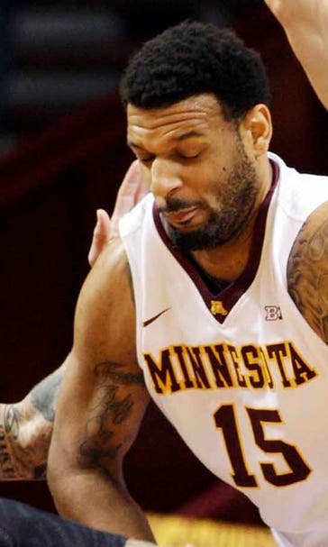 Walker helps Gophers rally to advance in NIT